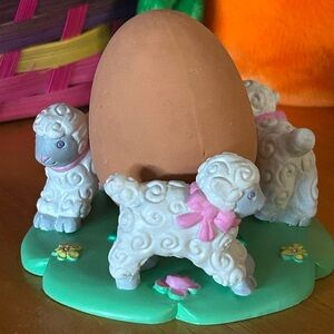 1996 Avon Whimsical Lambs Egg Display
